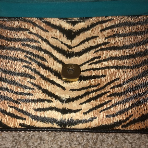 NWOT Liz Claiborne Leopard Bag - Picture 5 of 9